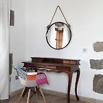 Caserío Leandro I Villa Tías