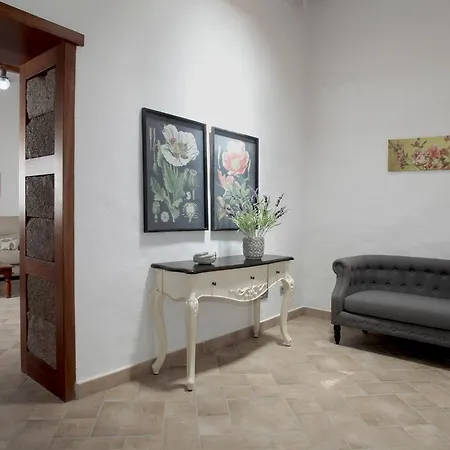 Villa Caserio Leandro I Tias
